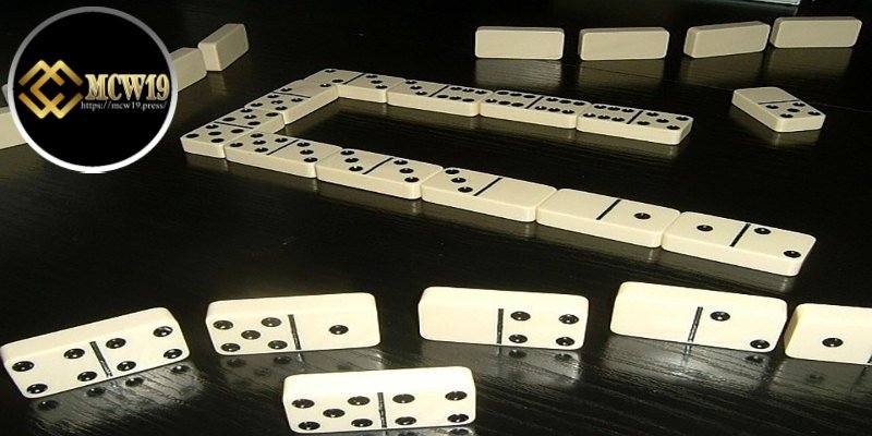 Cách bắt đầu trò chơi domino