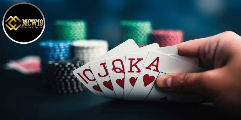 Poker 3D - Chiến thuật và cảm xúc