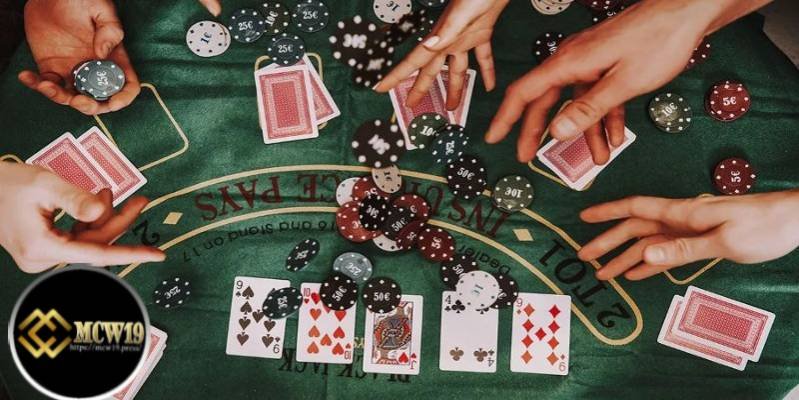 Thực hành thuần thục và rút kinh nghiệm liên tục trong cách chơi poker